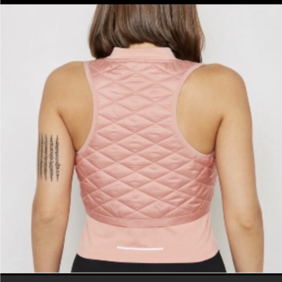 Nike Jackets & Coats Nwt Nike Aerolayer Running Quilted Packable